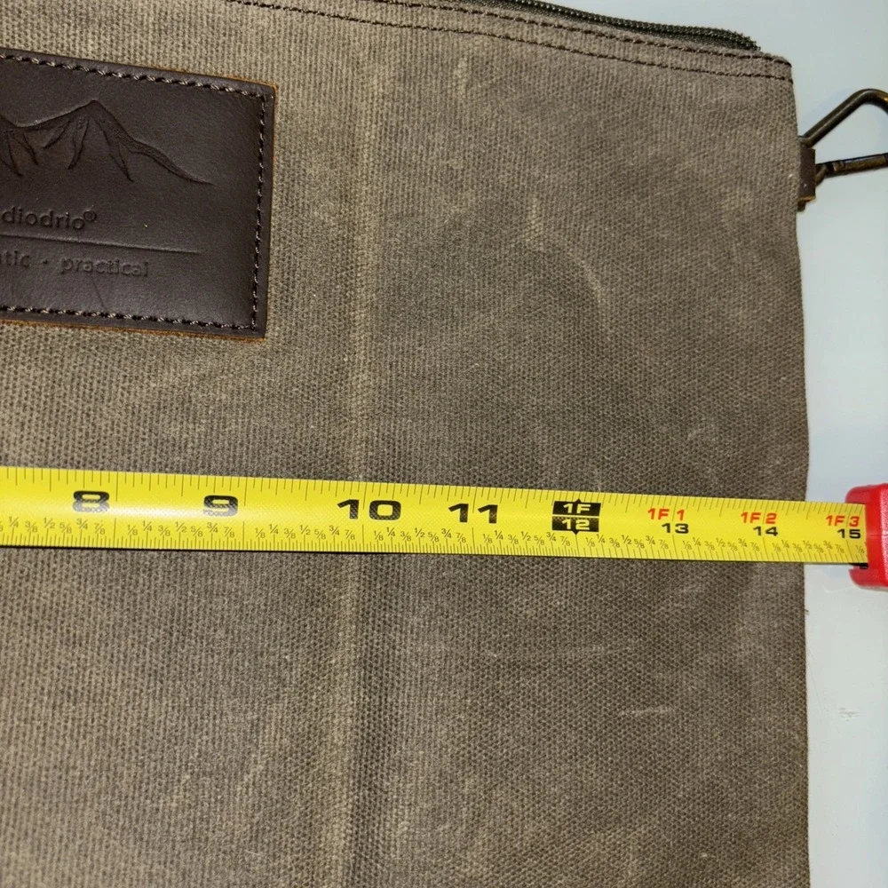 Diodrio Canvas Portfolio Laptop Bag Green Khaki W/ Leather Accents 14.5